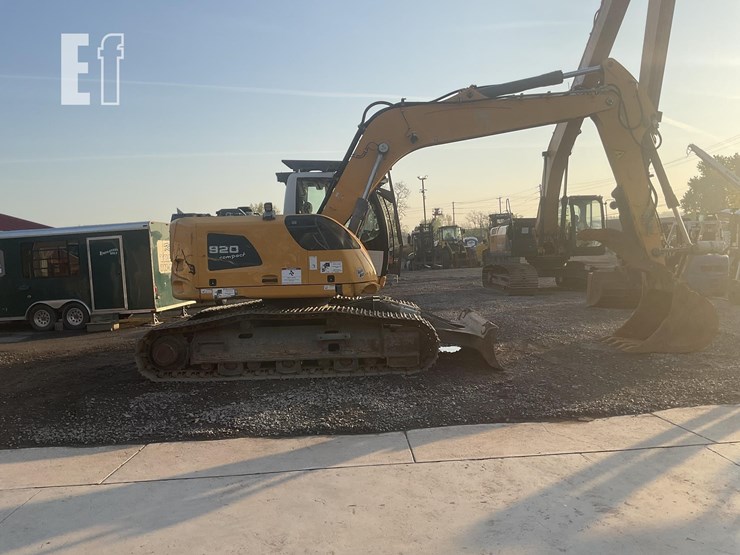 2017-liebherr-r92-lc-image-5