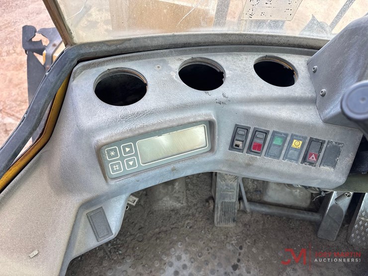 volvo-l90c-image-31