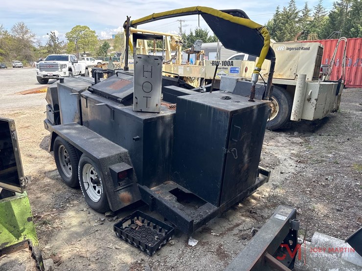 2002-garlock/cimline-trailer-crackfill-machine-image-4