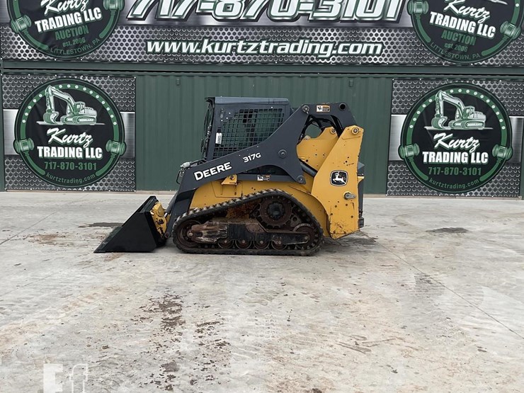 2018-deere-317g-image-1