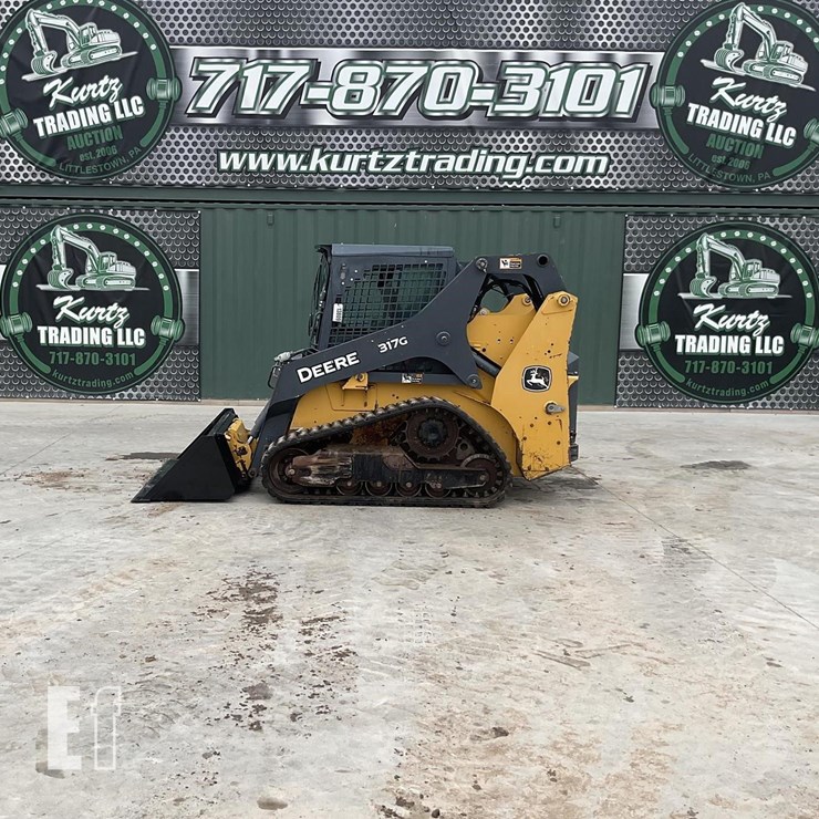 2018 DEERE 317G