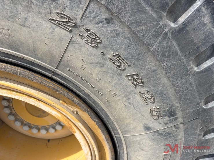 2013-caterpillar-950k-image-20