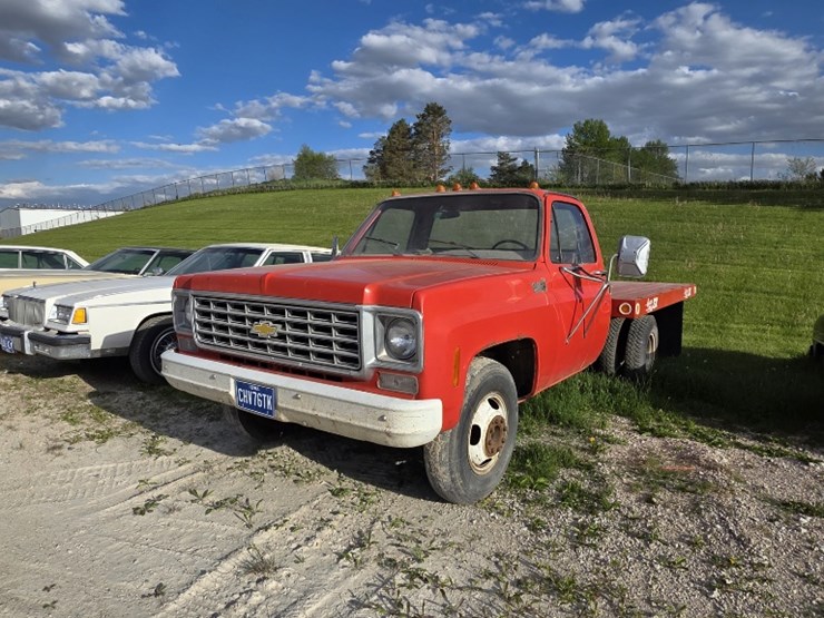 1976-chevrolet-dually-1-ton-pickup-image-1
