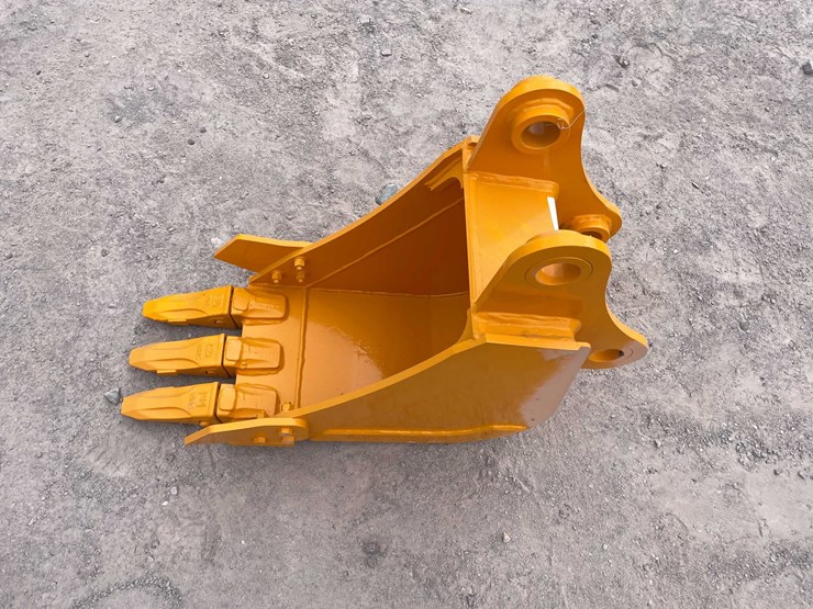 2026-caterpillar-305-image-3