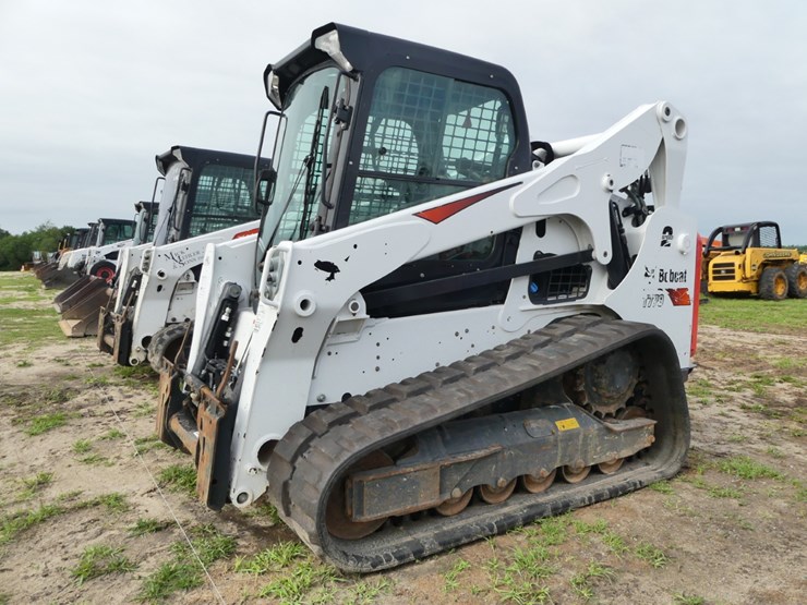 2023-bobcat-t770-image-2