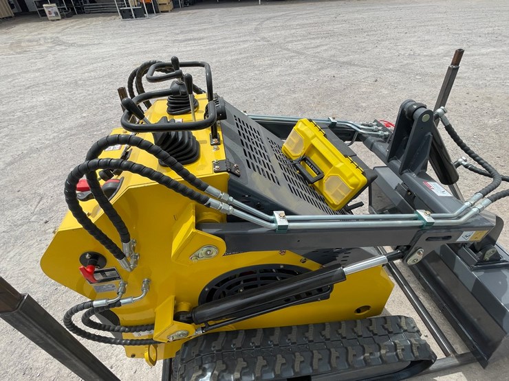 #3054-•-unused-2026-mini-skid-steer-loader-image-8