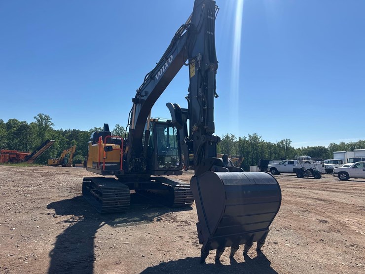 2021-volvo-ec140el-image-13