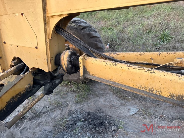 1994-deere-670b-image-6