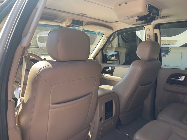 2006-ford-expedition-limited-image-48