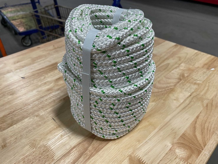 #2557-•-new-3/8"-thick,-100'-of-double-braided-rope-(cw)-image-2