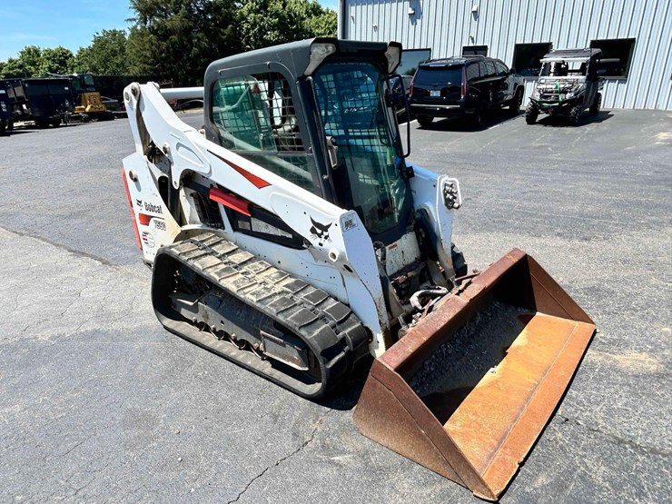 2019-bobcat-t590-image-2