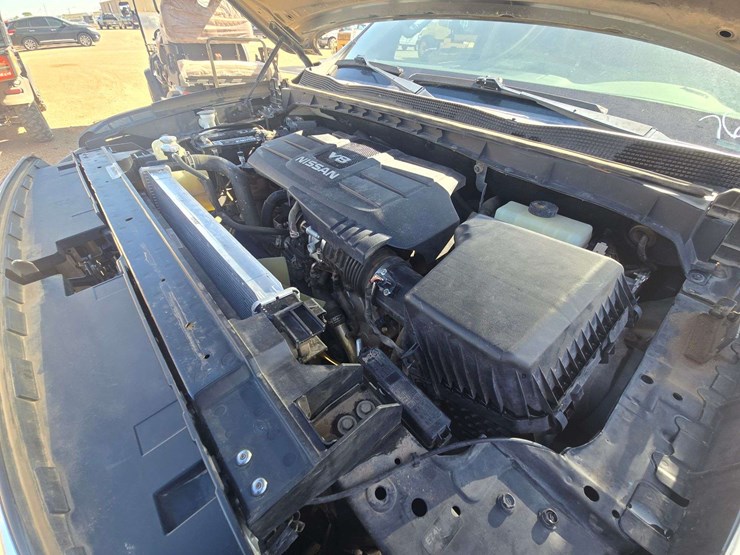 2017-nissan-titan-image-21