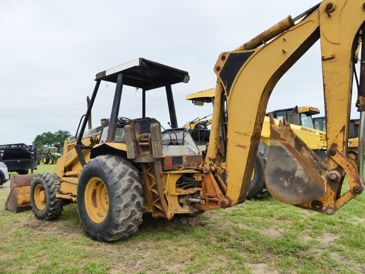caterpillar-416b-image-4