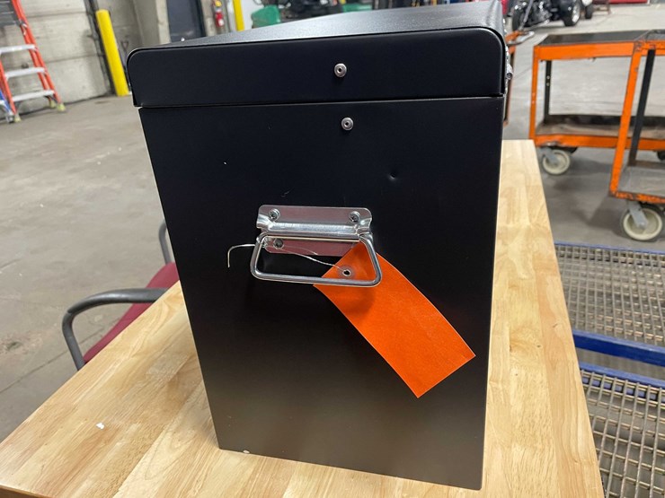 #2554-•-new-portable-tool-box-(cw)-image-3