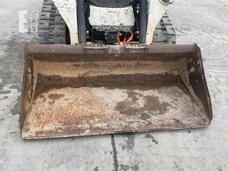 2020-bobcat-t590-image-11