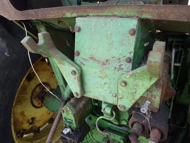 john-deere-4020-image-11