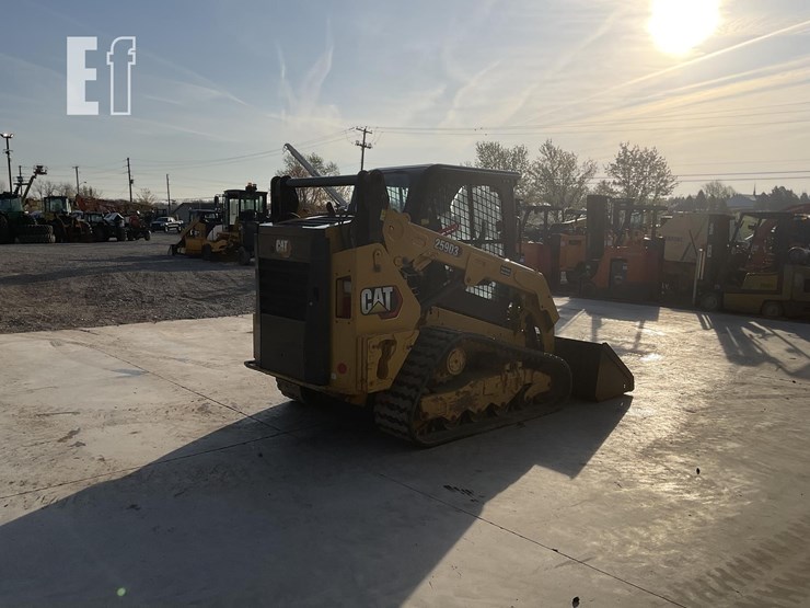 2022-caterpillar-259d3-image-4