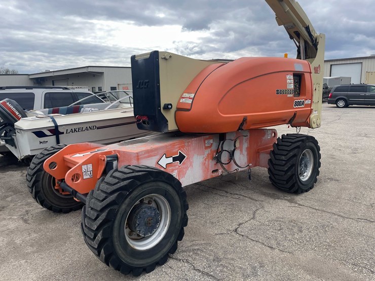 #1482-•-jlg-boom-lift-(of)-image-2