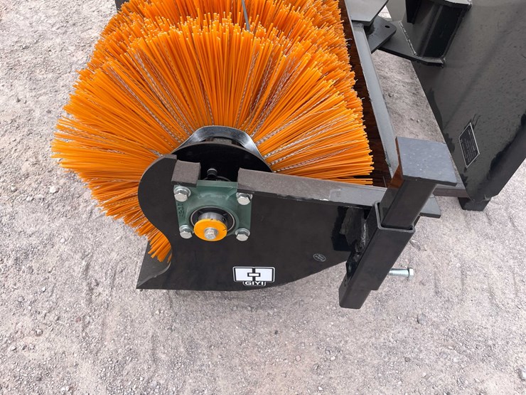 #3114-•-unused-2026-skid-steer-sweeper-image-6