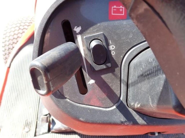 kubota-gr2100-image-15
