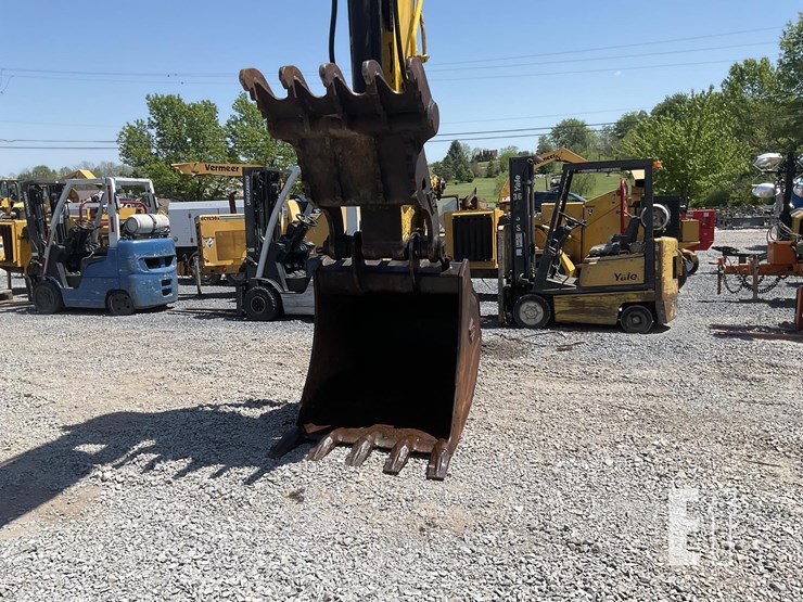 2021-komatsu-pc210-image-11