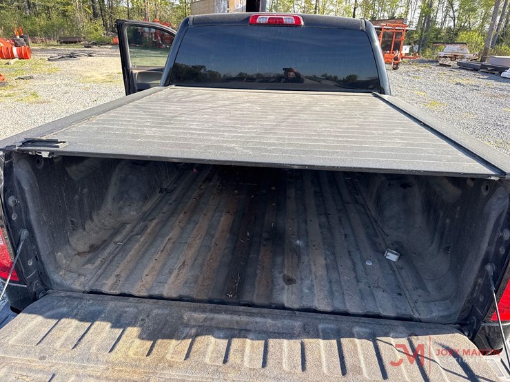2017-chevrolet-1500-image-16