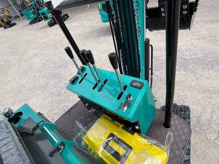 #3004-•-unused-2026-cfg-mini-excavator-image-12