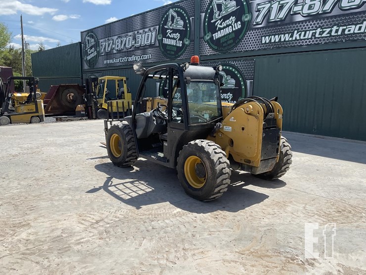 2015-caterpillar-th255c-image-2