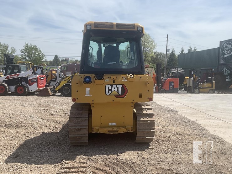 2022-caterpillar-d1-image-3