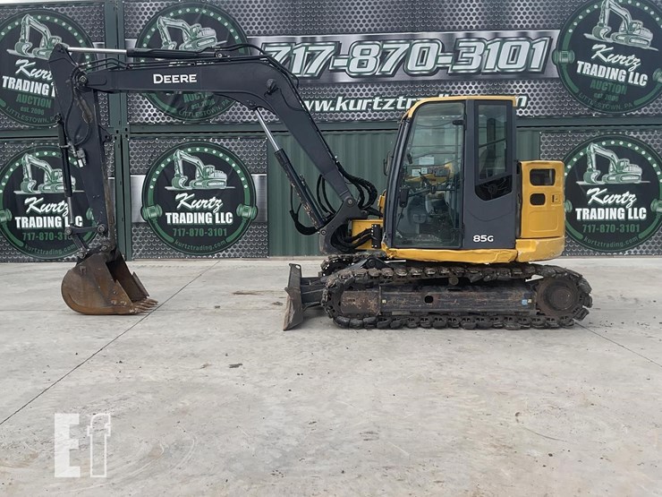 2023-deere-85g-image-1