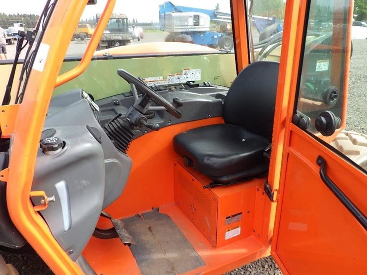 2017-jlg-g5-18a-image-29