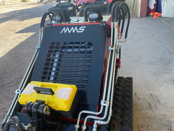 #252-•-mini-skid-steer-image-8