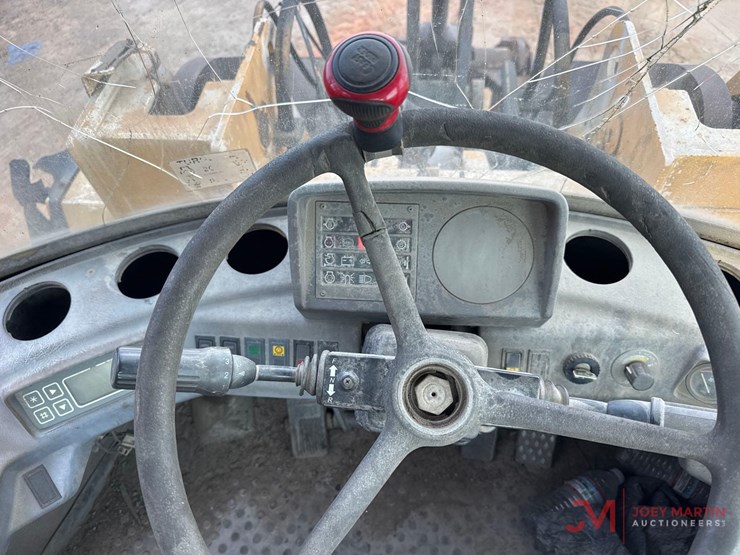 volvo-l90c-image-30