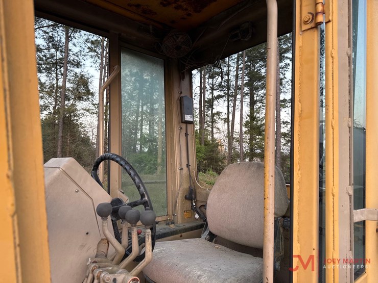 1994-deere-670b-image-17