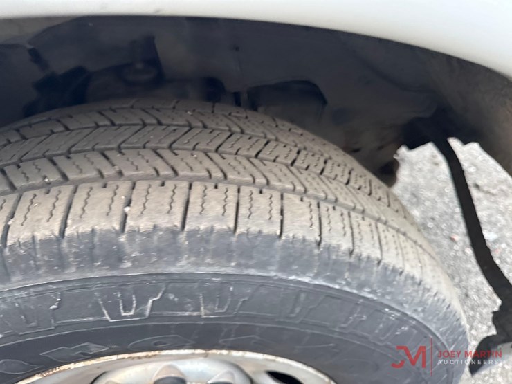 2018-chevrolet-3500-image-9