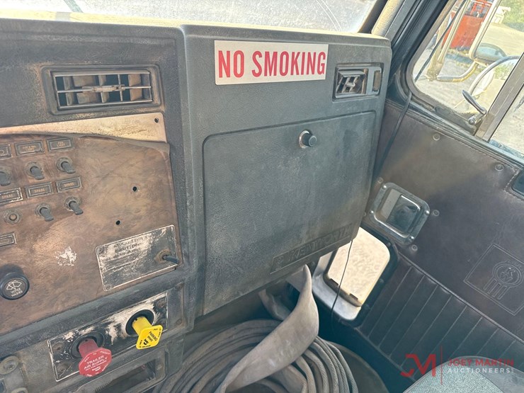 1993-kenworth-t800-image-34