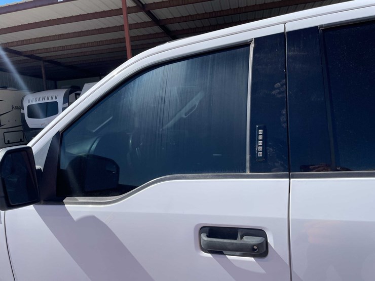2019-ford-f150-image-40