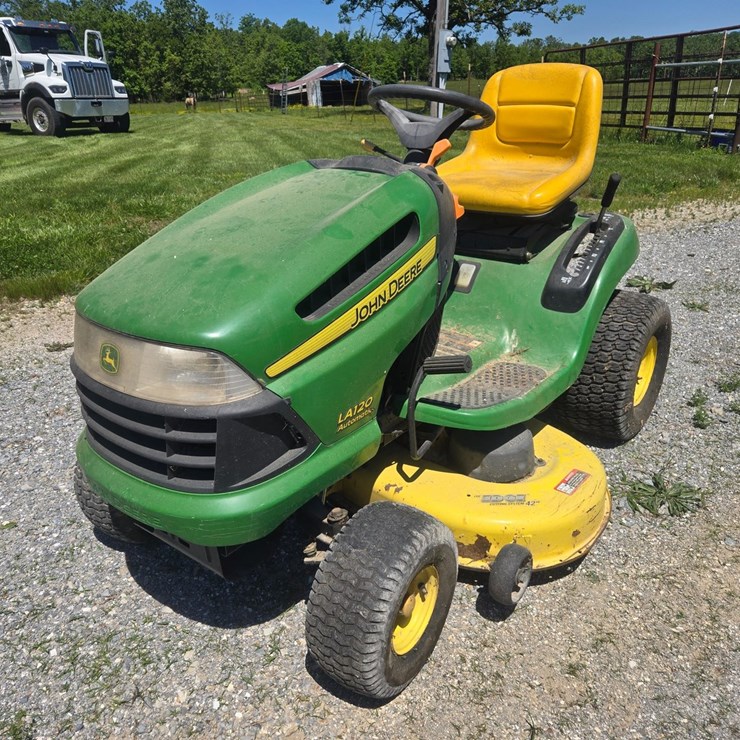 JOHN DEERE LA120