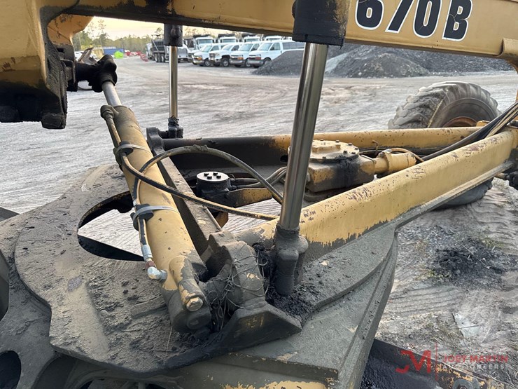 1994-deere-670b-image-15