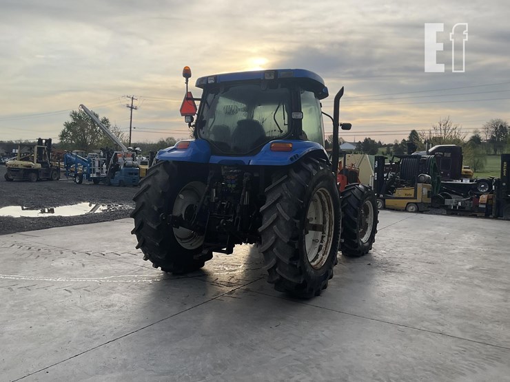 2003-new-holland-ts135a-image-4