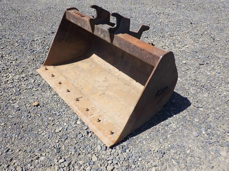 john-deere-60d-image-1