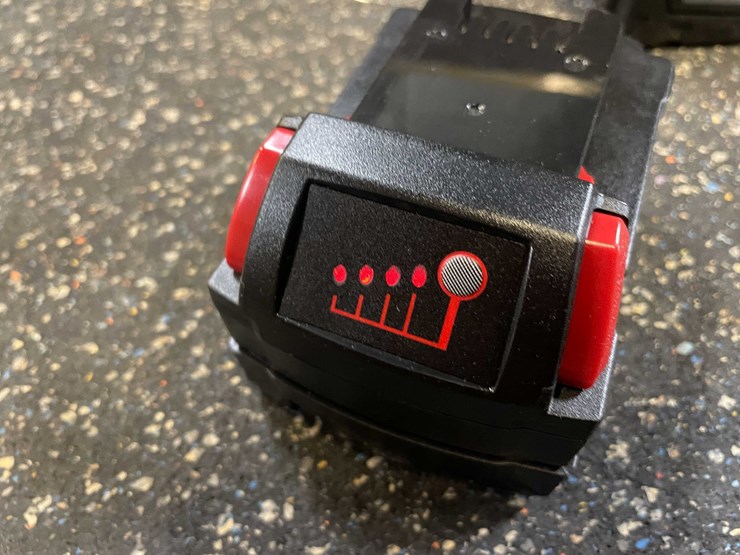 #2530-•-(2)-milwaukee-compatible-18-v-8.0ah-batteries-(pr13)-image-2