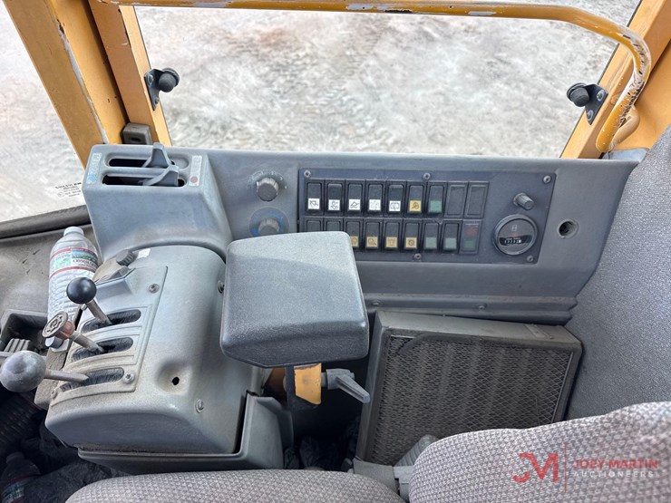 volvo-l90c-image-28