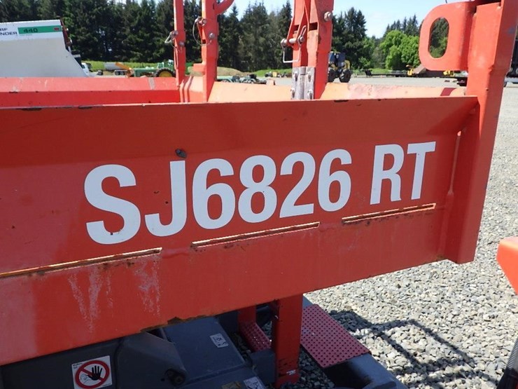 2019-skyjack-sj6826rt-image-27