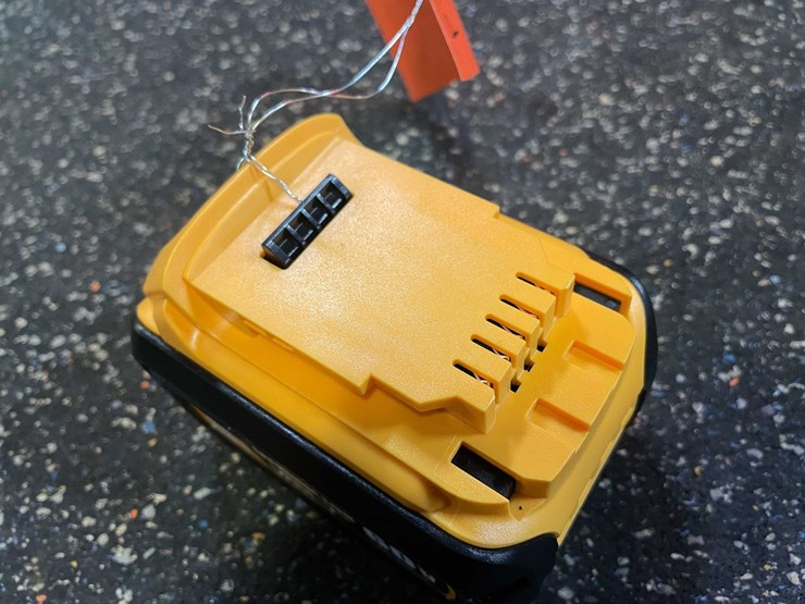 #2527-•-dewalt-compatible-20-volt-12.0ah-battery-(pr13)-image-4