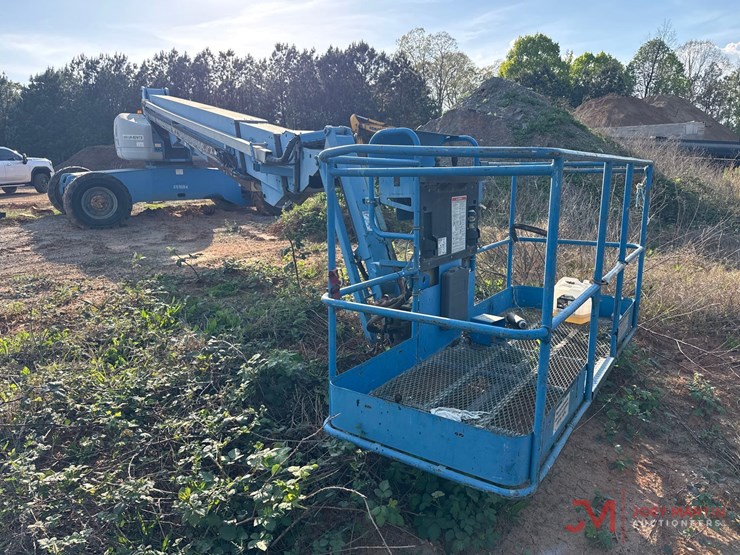 2011-genie-s125-image-4