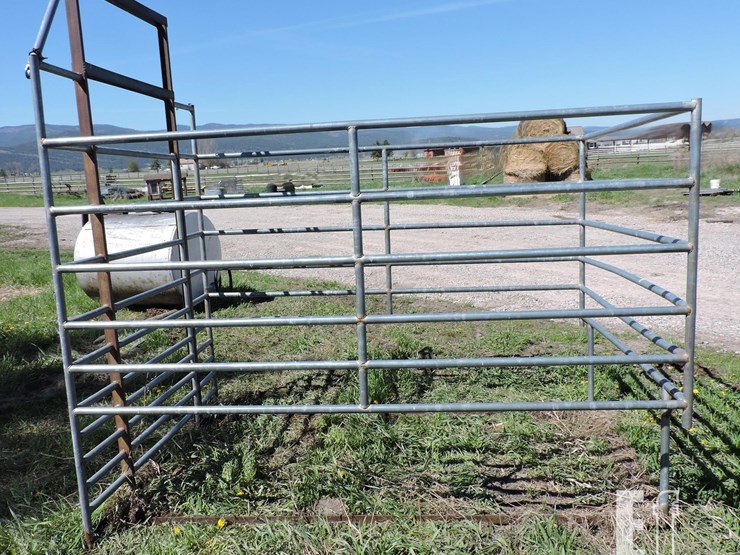 slide-in-livestock-hauling-rack,-fits-8’-pickup-be-image-1