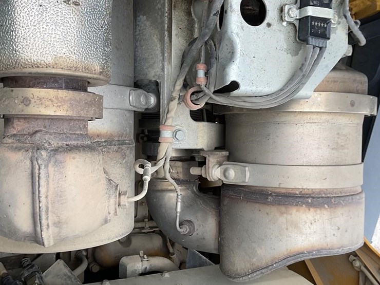 2018-deere-310sl-image-19