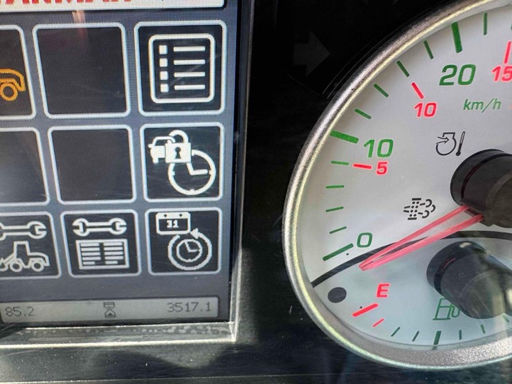 2021-yanmar-v8-image-21