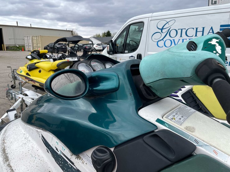 #1492-•-(2)-sea-doos-with-trailer-(both-have-registration-card)-(of)-image-31